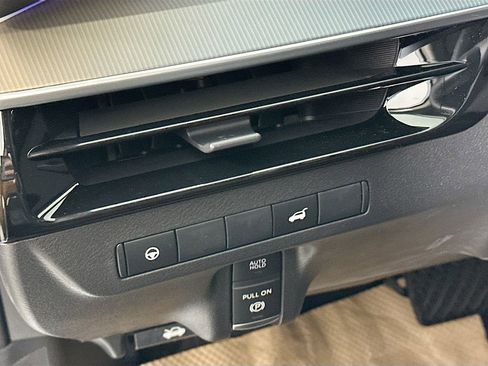 New 2026 Nissan Murano SL image 15