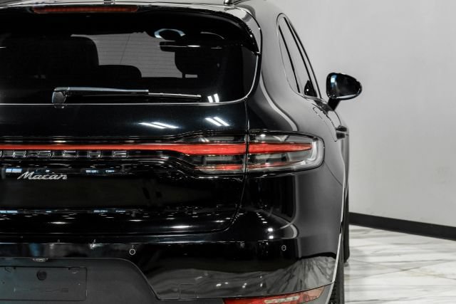 Used 2020 Porsche Macan AWD/4WD image 45
