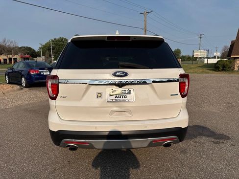 Used 2016 Ford Explorer XLT w/ Equipment Group 201A AWD/4WD image 6