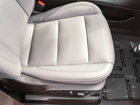 Used 2022 Chevrolet Tahoe LT w/ Luxury Package image 45