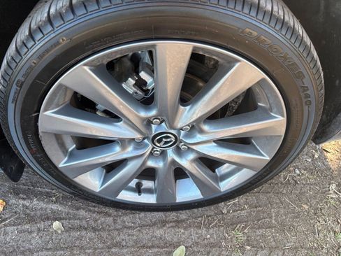 Used 2025 MAZDA MAZDA3 s image 31