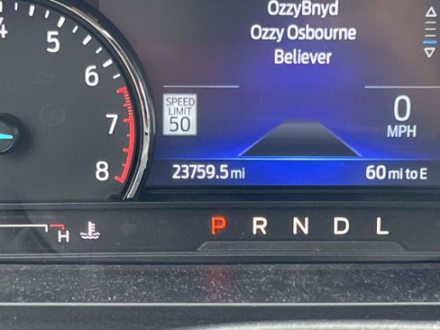 Used 2022 Ford Explorer XLT w/ Equipment Group 202A image 18