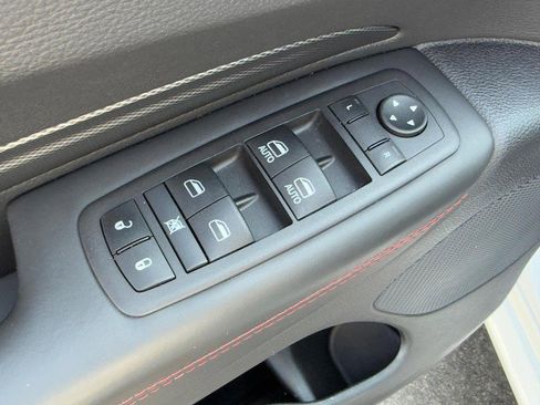 Used 2024 Dodge Durango GT image 15