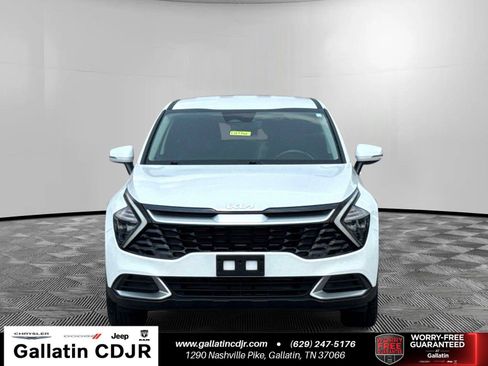 Used 2023 Kia Sportage EX FWD image 2