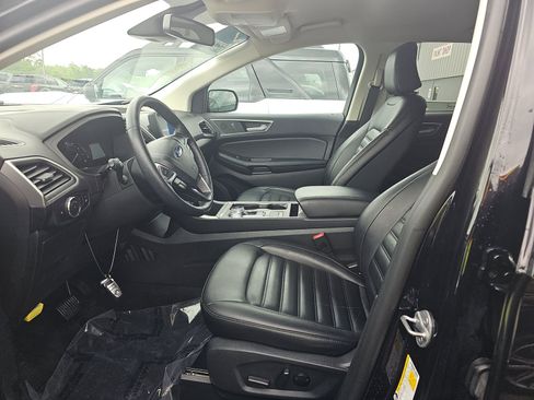 Used 2024 Ford Edge SEL w/ Convenience Package AWD/4WD image 3
