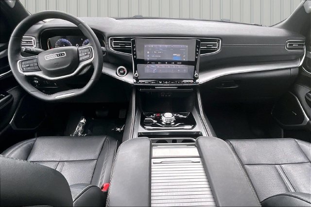 Used 2023 Jeep Wagoneer Series II AWD/4WD image 7