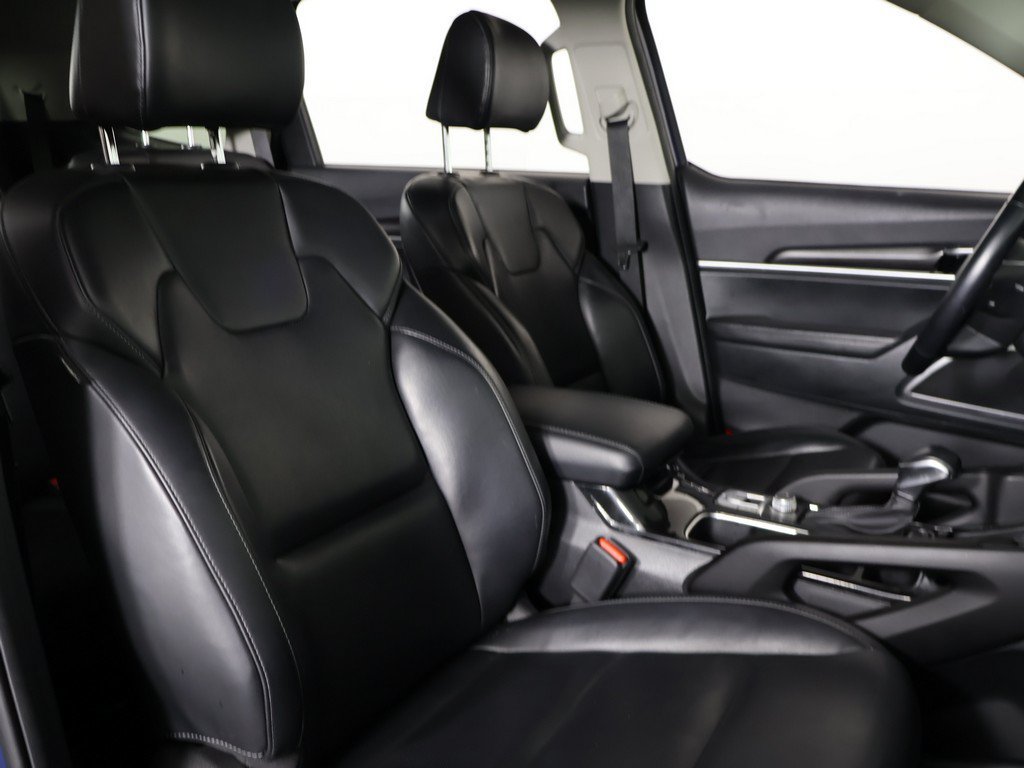 Used 2025 Kia Telluride S AWD/4WD image 32