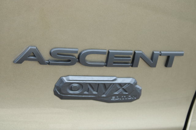Used 2023 Subaru Ascent Onyx Edition AWD/4WD image 6