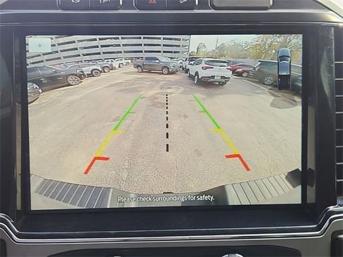 Used 2022 Ford F250 Lariat w/ Black Appearance Package image 15