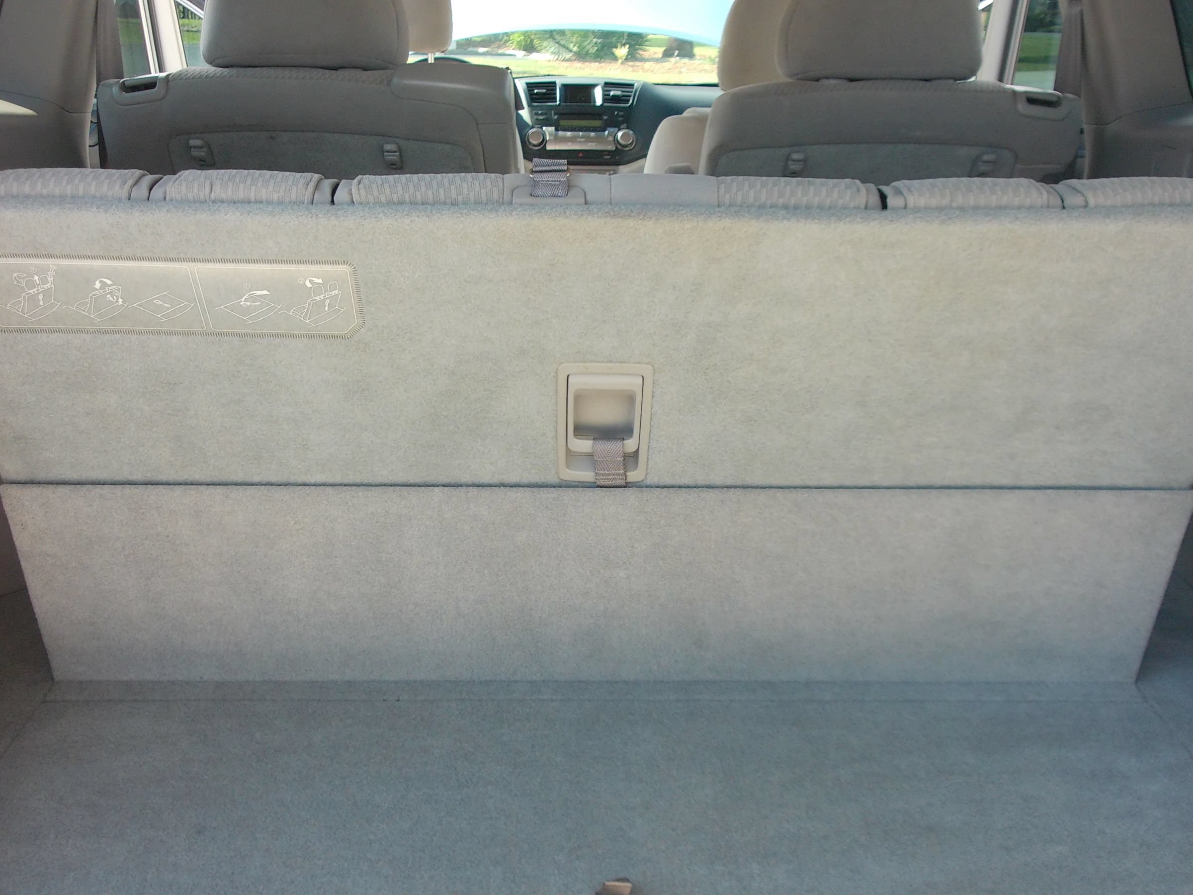 Used 2010 Toyota Highlander 2WD w/ 3rd Row Seat Pkg image 31