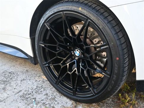 Used 2022 BMW M4 xDrive Competition w/ Executive Package image 17