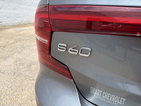 Used 2019 Volvo S60 T6 R-Design AWD/4WD image 17