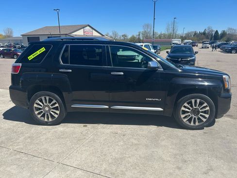 Used 2017 GMC Terrain Denali AWD/4WD image 4