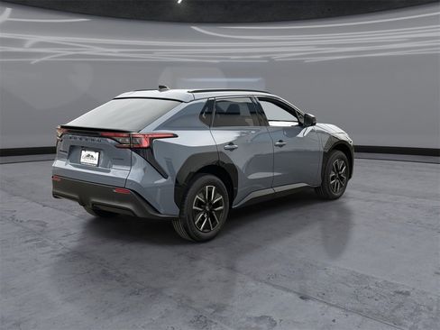 New 2026 Subaru Solterra Premium image 5