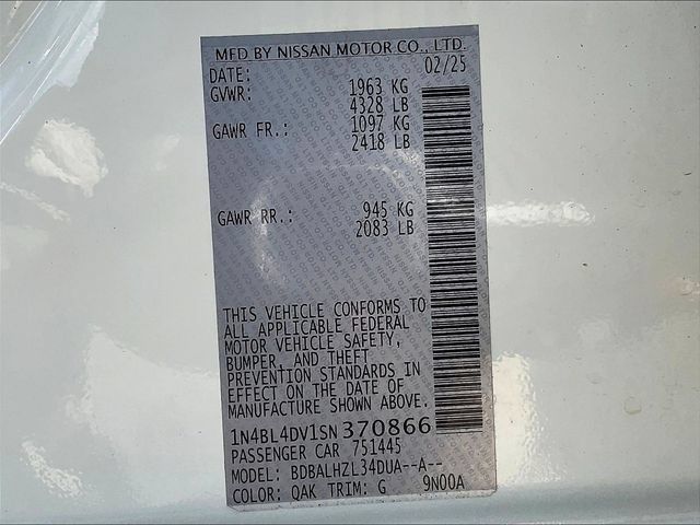 Used 2025 Nissan Altima 2.5 SV FWD image 20