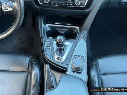 Used 2018 BMW M3 image 17