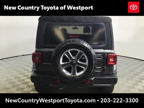 Used 2021 Jeep Wrangler Unlimited Sahara image 6