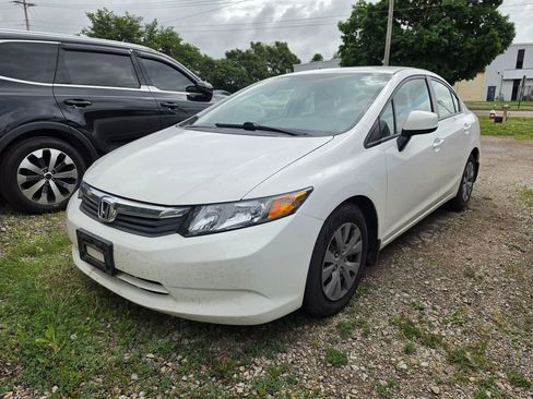 Used 2012 Honda Civic LX image 1