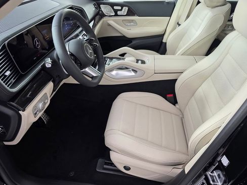 New 2026 Mercedes-Benz GLS 450 4MATIC image 6