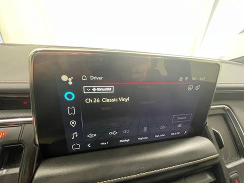 Used 2023 GMC Yukon AT4 AWD/4WD image 31