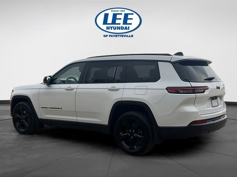 Used 2021 Jeep Grand Cherokee L Laredo RWD image 5