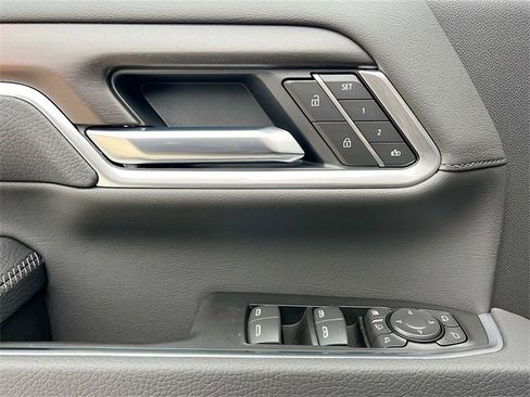 New 2026 GMC Sierra 2500 Denali w/ Denali Reserve Package image 13