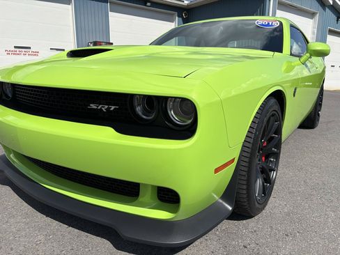Used 2015 Dodge Challenger SRT Hellcat RWD image 9