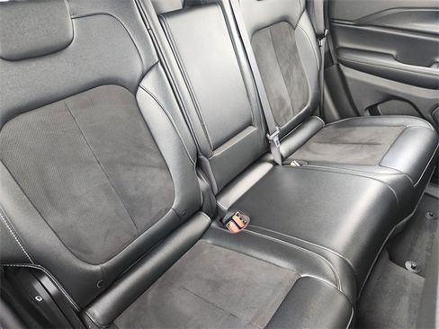 Used 2024 Jeep Grand Cherokee Altitude image 26