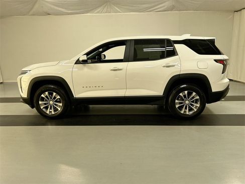 New 2026 Chevrolet Equinox LT w/ Convenience Package II image 6