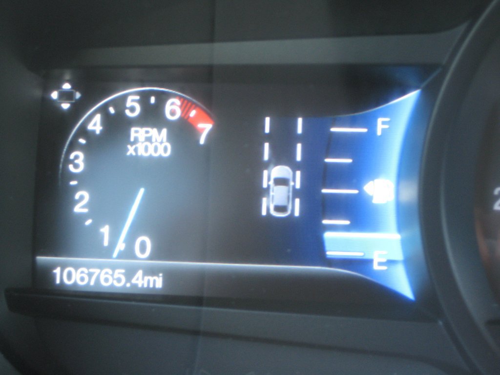 Used 2016 Ford Edge Titanium w/ Equipment Group 302A AWD/4WD image 15
