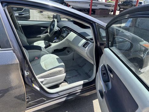 Used 2011 Toyota Prius Two image 15