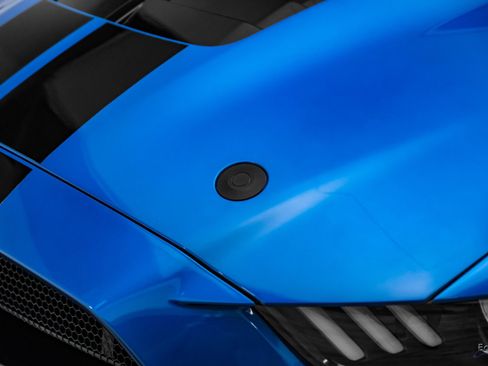 Used 2021 Ford Mustang Shelby GT500 w/ Carbon Fiber Track Pack RWD image 40