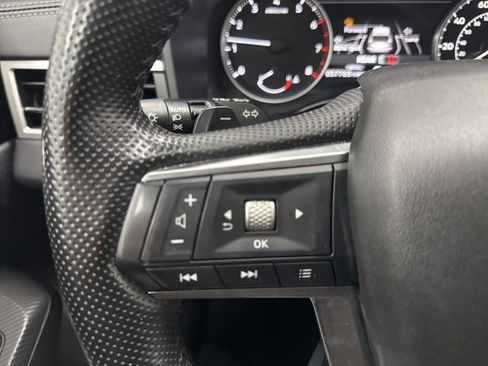 Used 2024 Mitsubishi Outlander FWD image 12