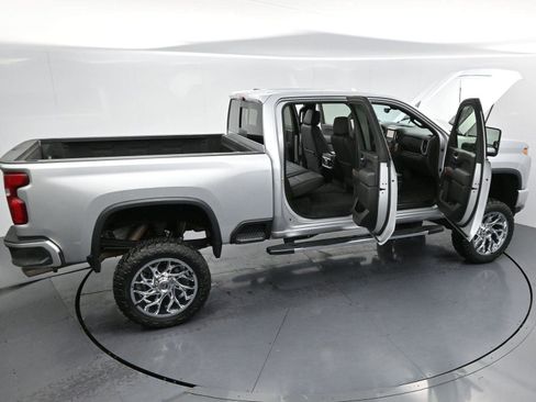 Used 2020 Chevrolet Silverado 2500 High Country w/ Z71 Off-Road Package AWD/4WD image 42