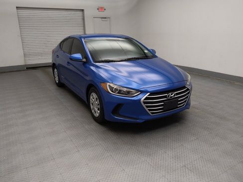 Used 2017 Hyundai Elantra SE image 13