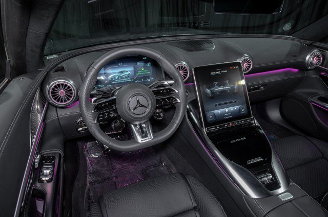 New 2026 Mercedes-Benz SL 63 AMG 4MATIC image 18