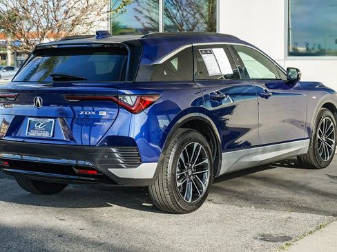 Used 2024 Acura ZDX A-Spec image 6