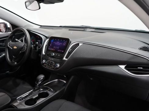 Used 2024 Chevrolet Malibu LT image 18