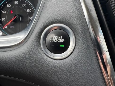 Used 2021 Chevrolet Traverse LT AWD/4WD image 18