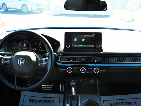 Used 2025 Honda Civic Sport image 35