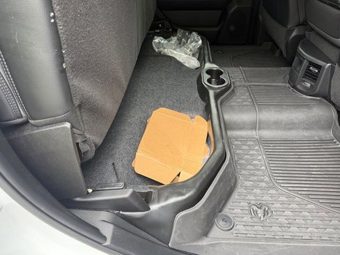 Used 2024 RAM 3500 Tradesman w/ Chrome Appearance Group image 17