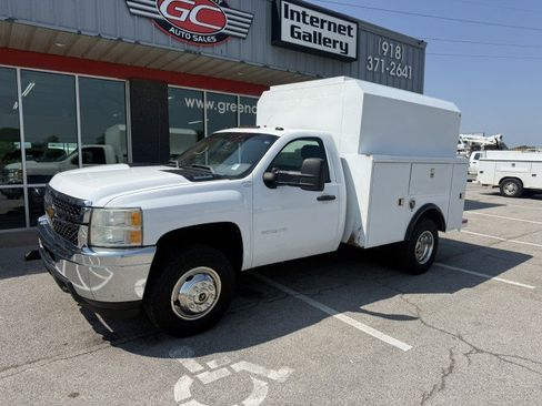 Used 2011 Chevrolet Silverado 3500 W/T AWD/4WD image 1