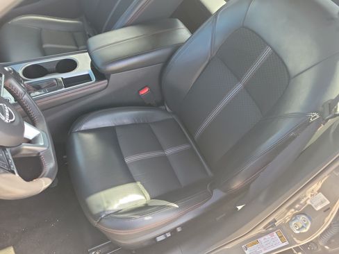 Used 2024 Nissan Altima 2.5 SR FWD image 17