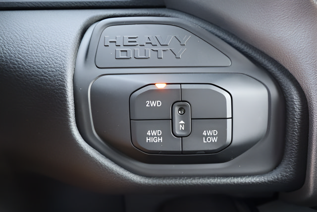 New 2026 RAM 2500 Laramie w/ Night Edition AWD/4WD image 19