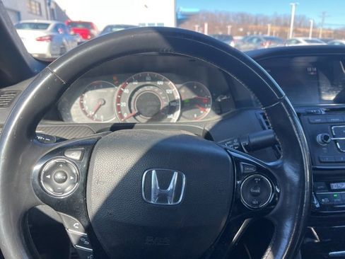 Used 2016 Honda Accord Sport image 12