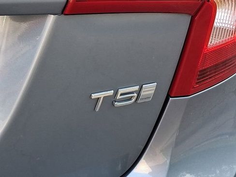 Used 2017 Volvo S60 T5 Inscription Platinum FWD image 30
