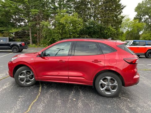 Used 2023 Ford Escape ST-Line Select AWD/4WD image 6