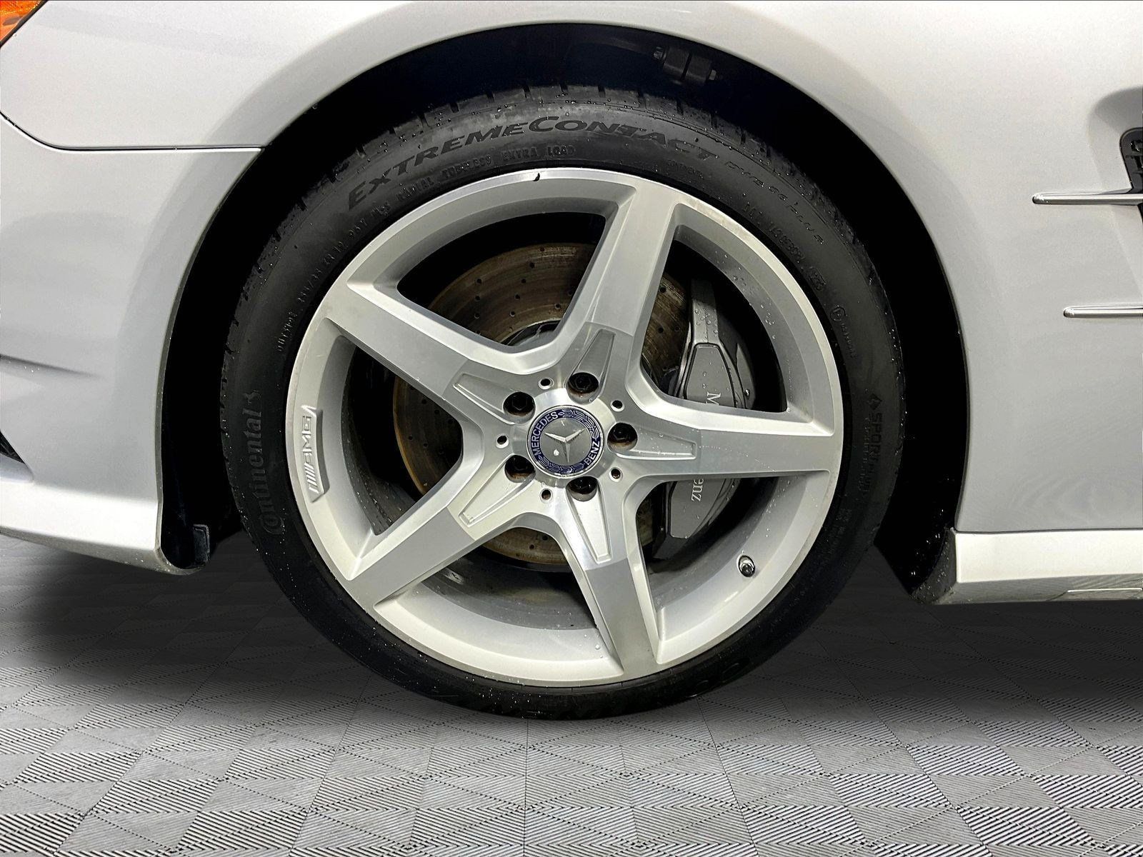 Used 2014 Mercedes-Benz SL 550 image 30