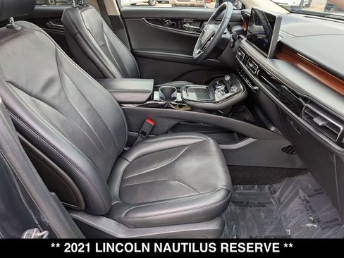 Used 2021 Lincoln Nautilus Reserve AWD/4WD image 30