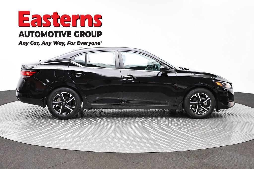 Used 2024 Nissan Sentra SV FWD image 6